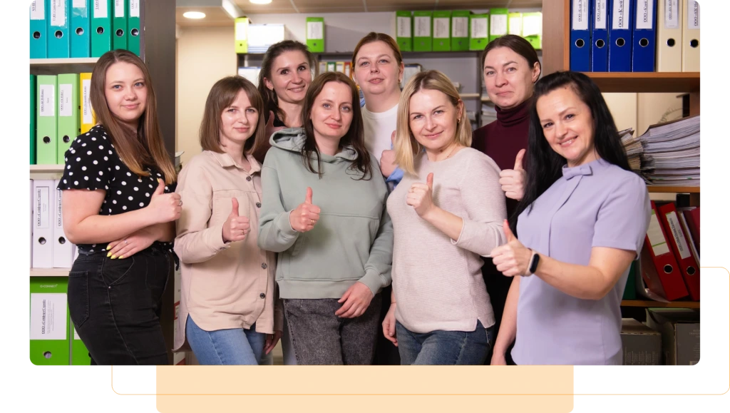 Крепкая команда сотрудников Могилев-Бухгалтер